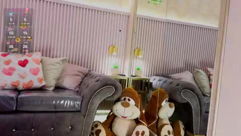 milleyjones_ online show from May 7, 2026, 11:48 am