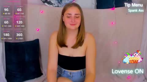 Snapshot of millibrooks chatting on September 20, 2025, 1:39 am Milly online show from September 20, 2025, 1:39 am