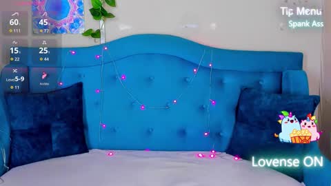 Snapshot of millibrooks chatting on November 1, 2025, 1:29 am Milly online show from November 1, 2025, 1:29 am