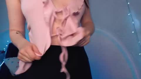 Millie online show from September 23, 2025, 4:37 am