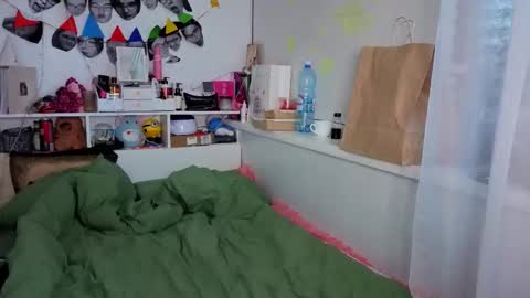 Millie online show from October 26, 2025, 3:12 am