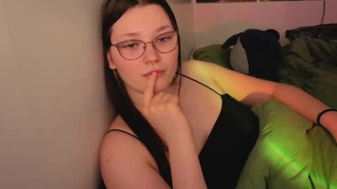 Millie online show from November 13, 2025, 9:41 am