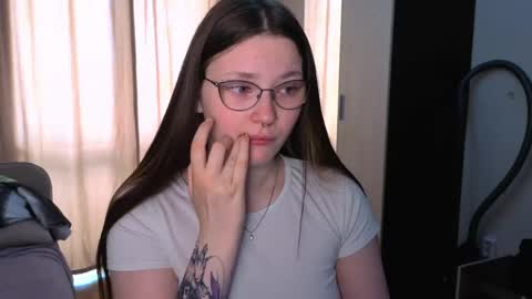 Millie online show from April 30, 2026, 1:45 am