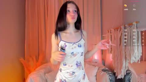 milliminimouse online show from October 9, 2025, 10:52 pm