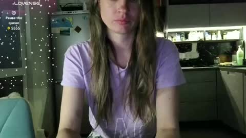 milly_browski online show from April 30, 2026, 9:52 pm