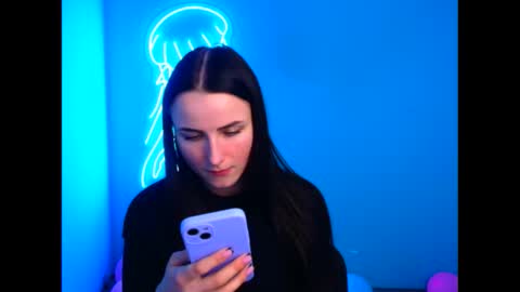 Milly online show from February 17, 2025, 3:42 pm