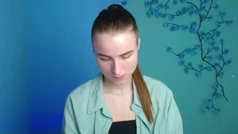 Milly online show from May 8, 2026, 5:46 am