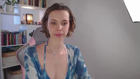 Milly online show from February 25, 2025, 7:09 am