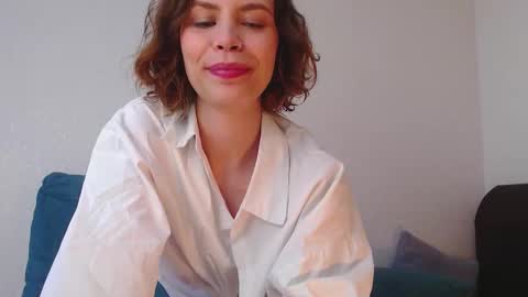 Snapshot of milly_ross23 chatting on September 22, 2025, 6:59 am Milly online show from September 22, 2025, 6:59 am