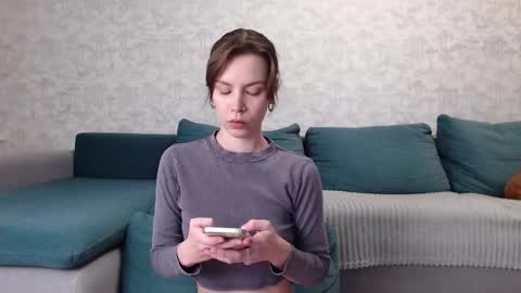 Milly online show from November 3, 2025, 8:37 am