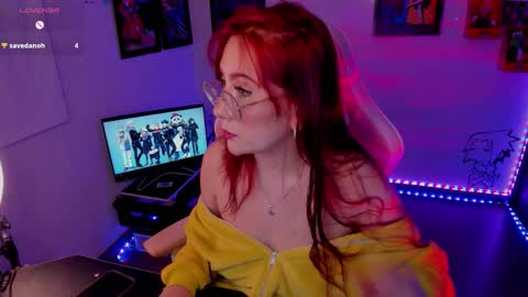 Monkey D Maddie online show from September 25, 2025, 3:10 am