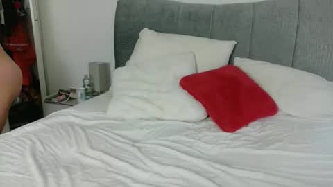 Snapshot of millysinclair chatting on September 27, 2025, 7:02 am Milly online show from September 27, 2025, 7:02 am