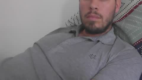 Snapshot of milowww1601 chatting on October 15, 2025, 1:33 pm milowww1601 online show from October 15, 2025, 1:33 pm