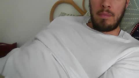 milowww1601 online show from February 11, 2026, 1:38 pm