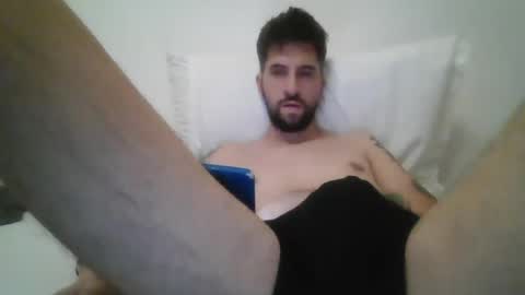 Snapshot of milten1987 chatting on August 2, 2026, 10:52 pm milten1987 online show from August 2, 2026, 10:52 pm