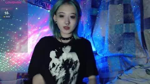 milten_trish online show from September 30, 2025, 4:12 pm