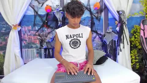 miltondelis online show from October 24, 2025, 3:03 am