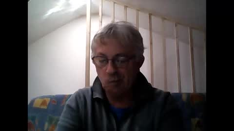 milu72 online show from December 14, 2024, 4:09 pm