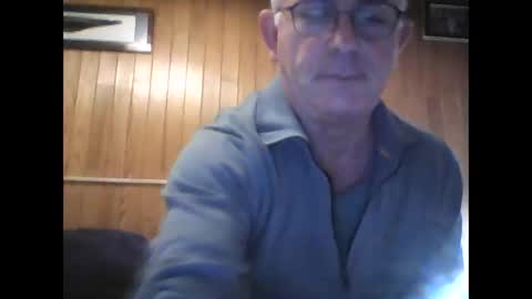 milu72 online show from January 16, 2025, 12:02 am