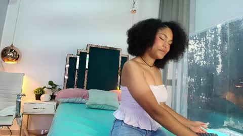 Snapshot of milu_brunnete chatting on June 6, 2026, 12:32 pm milu_brunnete online show from June 6, 2026, 12:32 pm