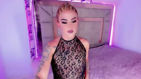 kendall online show from February 6, 2026, 2:27 am