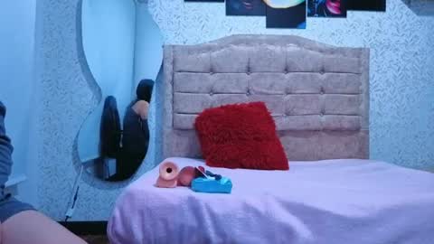 Snapshot of mily_lu chatting on July 4, 2026, 3:02 am mily online show from July 4, 2026, 3:02 am