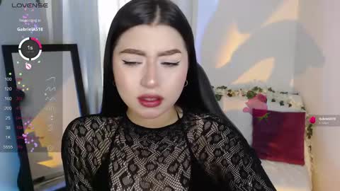 Snapshot of mily_thomson_b chatting on April 12, 2026, 4:01 pm Mily online show from April 12, 2026, 4:01 pm