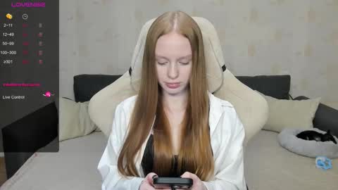 Milena and Jasper online show from September 22, 2025, 11:34 am