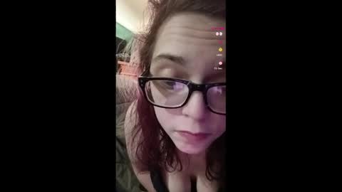 mimi142 online show from April 24, 2026, 5:04 pm