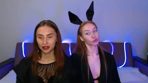 Snapshot of mimi_red chatting on April 20, 2026, 3:37 pm mimi_red online show from April 20, 2026, 3:37 pm