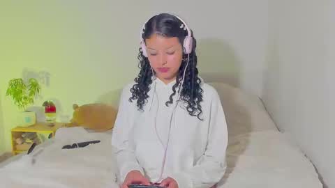Snapshot of mimi_sa chatting on December 26, 2024, 9:26 pm Mimii  online show from December 26, 2024, 9:26 pm