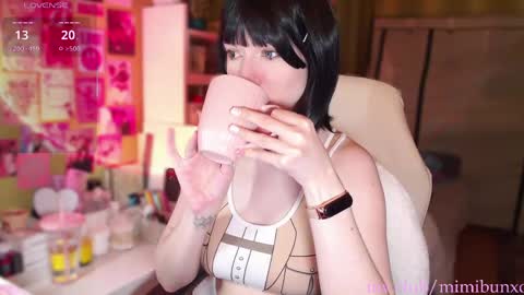 Snapshot of mimibunxo chatting on April 3, 2026, 5:05 am Mimi Bunny online show from April 3, 2026, 5:05 am