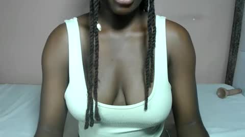 mimiebony online show from June 10, 2026, 6:56 am