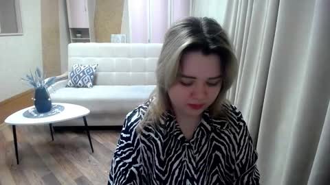 mimimishel_69 online show from February 25, 2025, 2:44 pm