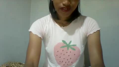 Snapshot of mimisexy295320 chatting on January 25, 2025, 4:56 am mimisexy295320 online show from January 25, 2025, 4:56 am