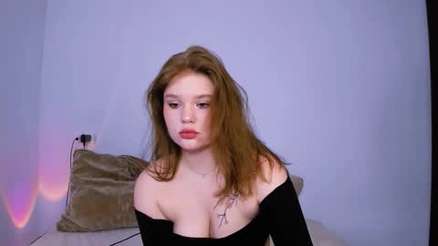 hi Im Mina  online show from January 8, 2026, 1:41 am