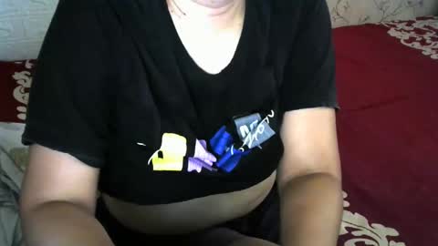 Snapshot of minaforu chatting on October 20, 2025, 4:35 am Mnaforu online show from October 20, 2025, 4:35 am