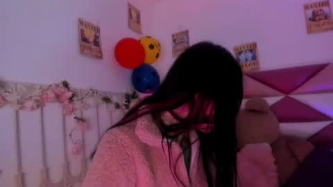 Snapshot of minami_nakamura chatting on July 14, 2026, 5:23 am minami_nakamura online show from July 14, 2026, 5:23 am