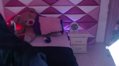 Snapshot of minami_nakamura chatting on August 5, 2026, 2:47 am minami_nakamura online show from August 5, 2026, 2:47 am