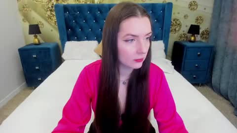 minchelskatrina online show from May 12, 2026, 8:44 am