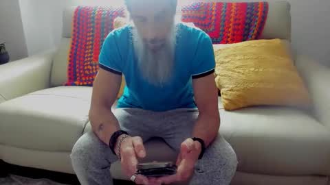 Snapshot of mindphuk chatting on March 17, 2026, 7:28 pm mindphuk online show from March 17, 2026, 7:28 pm