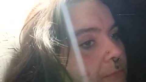 mindyourvib3z online show from February 17, 2026, 7:49 am