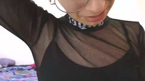 minene_mikami online show from April 25, 2026, 1:41 pm