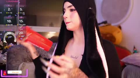 Snapshot of ming_yue_ chatting on October 4, 2025, 5:05 am My name is Fer Nice to meet you give it a thumbs up please its important online show from October 4, 2025, 5:05 am