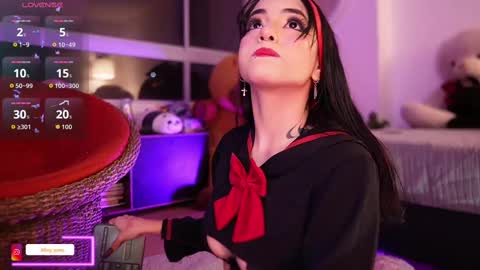 Snapshot of ming_yue_ chatting on October 7, 2025, 5:26 am My name is Fer Nice to meet you give it a thumbs up please its important online show from October 7, 2025, 5:26 am