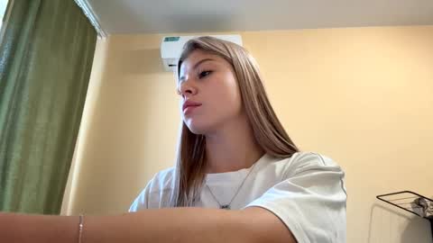 Lucy online show from October 8, 2025, 4:32 am