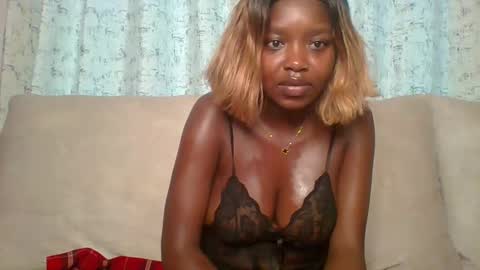 STRAWBERRY online show from January 22, 2025, 4:02 am