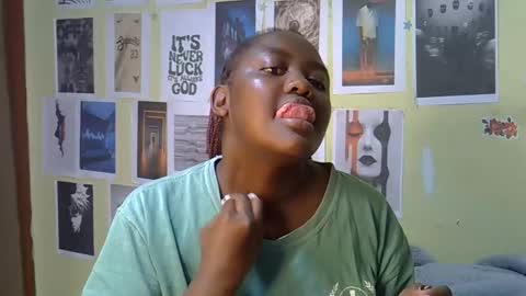 mini_karee online show from March 21, 2026, 10:20 am