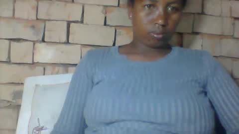 Snapshot of minie4tina chatting on December 4, 2024, 3:32 pm Minie4Tina online show from December 4, 2024, 3:32 pm