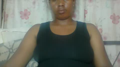 Snapshot of minie4tina chatting on December 10, 2024, 9:55 am Minie4Tina online show from December 10, 2024, 9:55 am